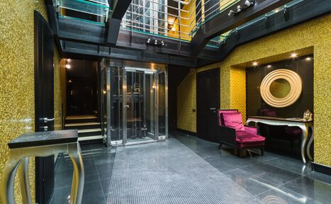 Арендовать The Penthouse. Четырёхуровневый пентхаус 