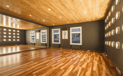 Арендовать Gold&Dance Стильный зал на Новокузнецкой