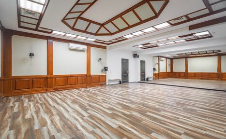Арендовать Gold&Dance Светлый зал для мероприятий любого формата