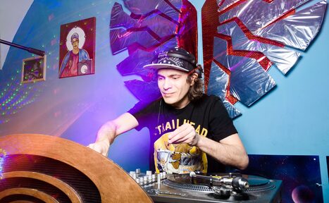 Арендовать Атмосферный бар в центре города