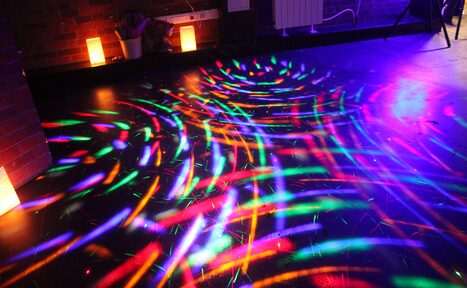 Арендовать Стильный лофт в темных тонах