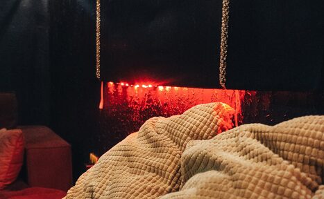 Арендовать Мини-лофт с подушками