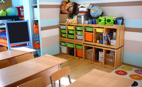 Арендовать Яркий класс для консультаций и семинаров