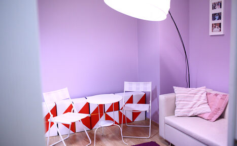 Арендовать Светлая комната для консультаций