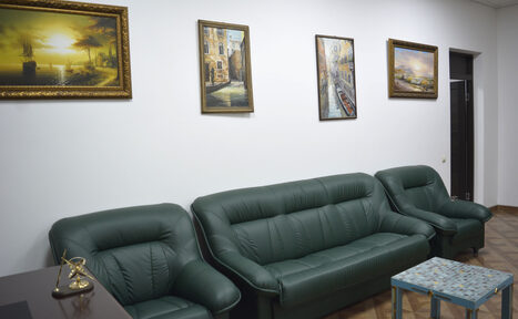 Арендовать Стильный кабинет для деловых мероприятий