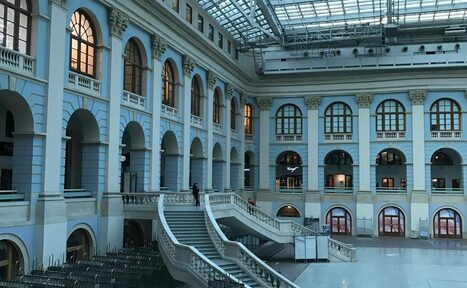 Арендовать Boogie Gallery Гостиный Двор