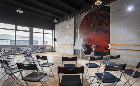 Арендовать Gold&Dance Панорамный лофт для бизнес мероприятий