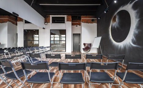 Арендовать Gold&Dance Тренинг-лофт в офисном здании