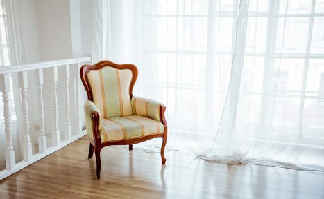 Арендовать Like Studio Дизайнерская комната в светлых тонах