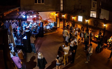 Арендовать Aquarium. OPEN AIR Лофт
