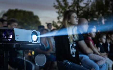 Арендовать BABYLON. Летний кинотеатр под открытым небом