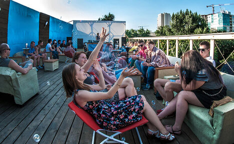 Арендовать BABYLON. Летний кинотеатр под открытым небом