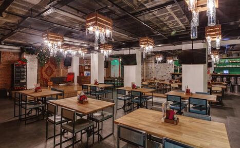 Арендовать Стилизованный лофт-бар для праздников