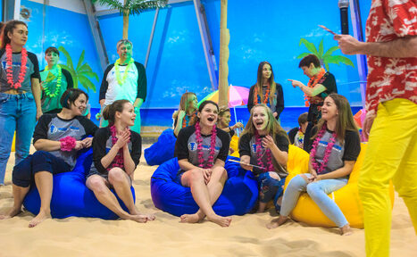 Арендовать ВЦПС Песок Крытый пляжный центр