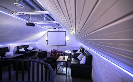 Арендовать Hookah Land Особняк-лофт с кинозалом