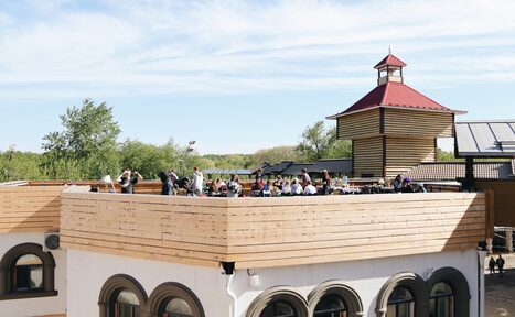 Арендовать VERNISSAGE Творческий квартал