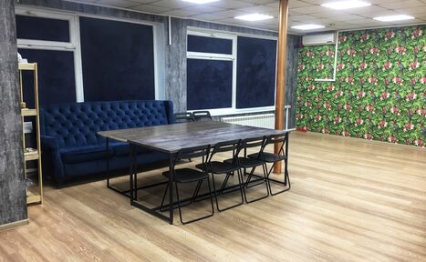 Арендовать Кино Лофт. Лофт с большим экраном