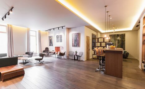 Арендовать Школа танцев ШТЕП Просторный зал для тренировок