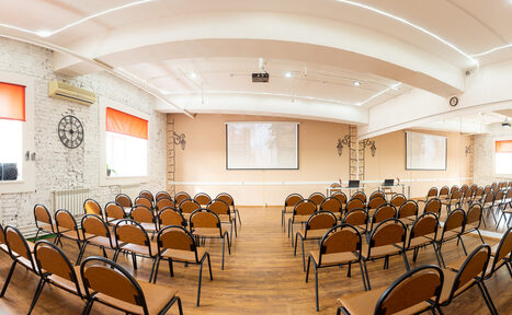 Арендовать Зал с подсветкой для репетиций и тренингов