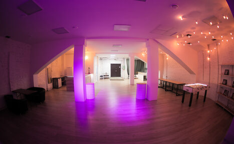 Арендовать Стильное пространство с отдельным входом в историческом цент