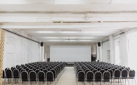 Арендовать  3F Loft. Большой белый лофт