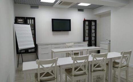 Арендовать Светлое арт-пространство для тренингов и занятий