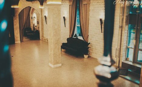 Арендовать Замок "Над дождём"