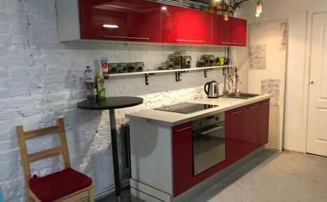 Арендовать Двухуровневый арт-лофт с собственной парковкой