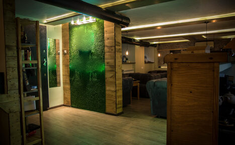 Арендовать Стильное пространство с мягкими диванами