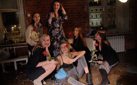 Арендовать Современное кафе – бывшая княжеская спальня