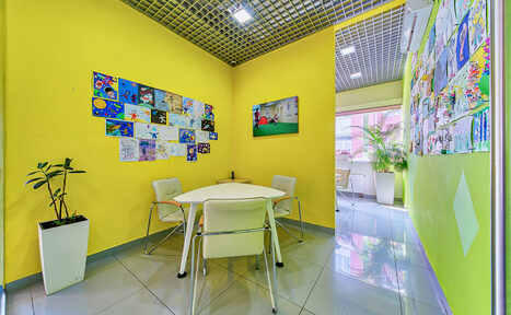 Арендовать Footyball Яркий зал для занятий