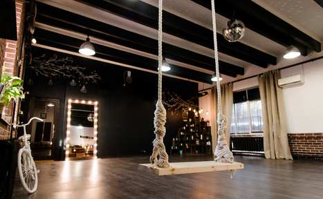 Арендовать Лофт с качелями в эко стиле