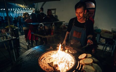 Арендовать Уютный маленький бар
