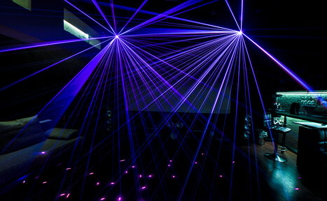 Арендовать Караоке-лофт со светомузыкой