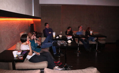 Арендовать Караоке-лофт со светомузыкой