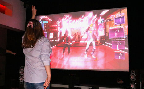 Арендовать Караоке-лофт со светомузыкой