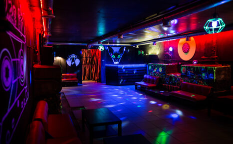 Арендовать Grenade. Дизайнерский лофт с лаунж-зоной