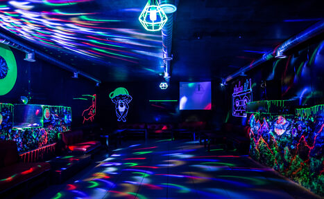 Арендовать Grenade. Дизайнерский лофт с лаунж-зоной