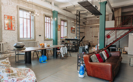 Арендовать Loft Bers. Трехэтажный лофт