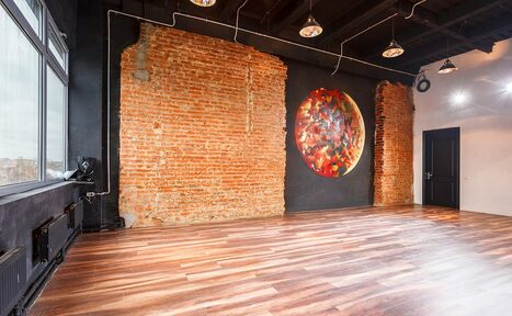 Арендовать Gold&Dance Стильное лофт-пространство