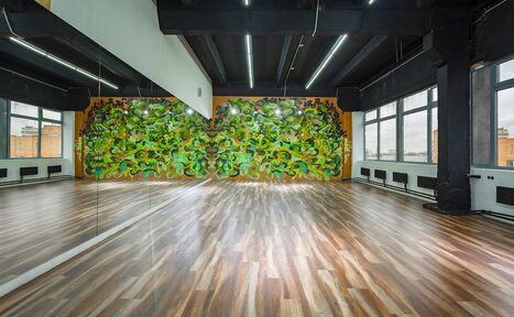 Арендовать Gold&Dance Зал-флора для деловых мероприятий