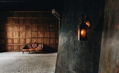 Арендовать Полигон. Текстурный зал Лофт с фактурными стенами