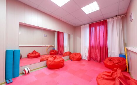 Арендовать Яркий зал для тренировок и массажа