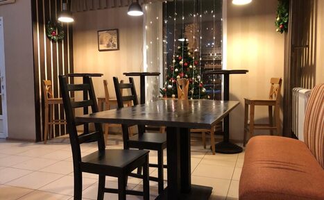 Арендовать Уютное кафе для праздников