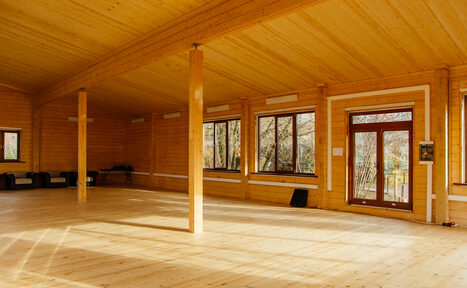 Арендовать Парк развлечений СКАЗКА Коттедж в пределах МКАД