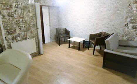 Арендовать Комната с диванами для встреч