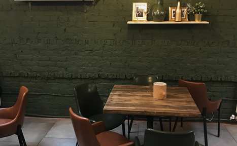 Арендовать WineCas.es. Уютная мансарда в центре Москвы