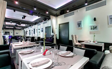 Арендовать Банкетный зал с профессиональным звуковым оборудованием