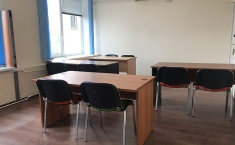 Арендовать Зал рядом с метро для тренингов и репетиций