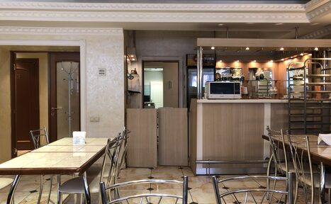 Арендовать Кафе под закрытие с отдельным входом